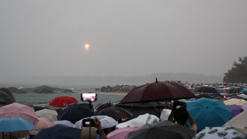 Зонд &laquo;Чанъе-6&raquo; для взятия грунта с обратной стороны Луны запустили в Китае