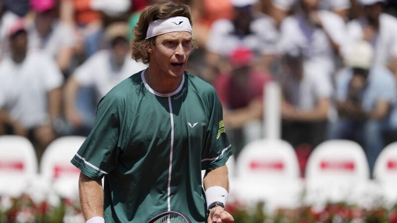 Надев рукава: лидеры мужского тенниса сыграют на &laquo;Ролан Гаррос&raquo;