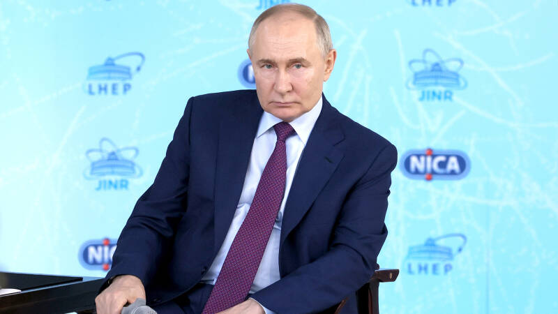 «Наука стоять на месте не будет ни при каких обстоятельствах»