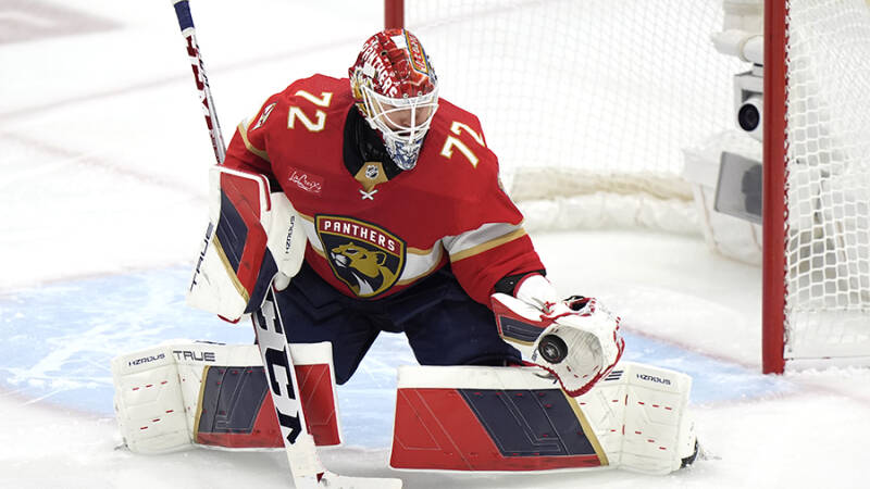 Российский голкипер Бобровский признан первой звездой матча с &laquo;Эдмонтоном&raquo;