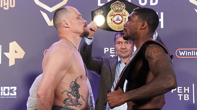 Участники &laquo;Бойцовского клуба РЕН ТВ&raquo; провели битву взглядов в преддверии турнира