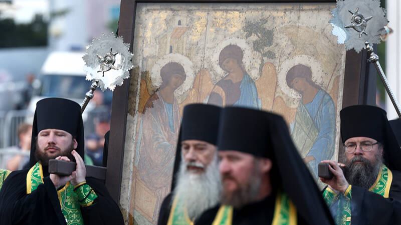 Икону &laquo;Троица&raquo; установили в Троицком соборе на ее историческом месте