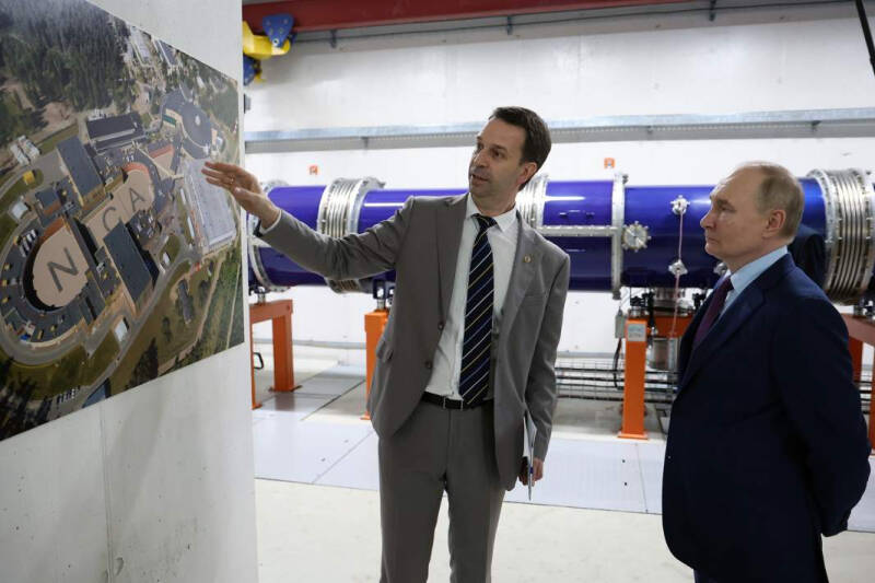 «Наука стоять на месте не будет ни при каких обстоятельствах»