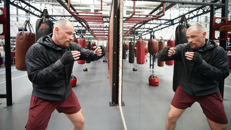 Участники &laquo;Бойцовского клуба РЕН ТВ&raquo; показали свою подготовку к поединкам