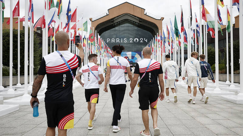 L&rsquo;&Eacute;quipe сообщила о жалобе спортсменов на нехватку еды в олимпийской деревне в Париже