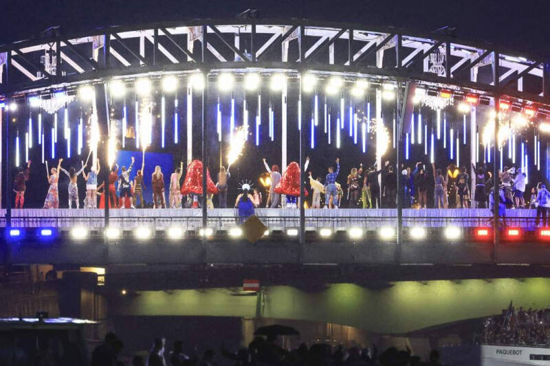 &laquo;Громче, глупее и вульгарнее&raquo;: как Париж провалил начало Игр-2024