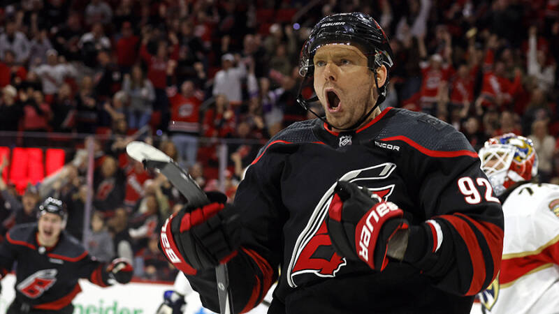 ХК &laquo;Каролина Харрикейнз&raquo; решил отказаться от российского хоккеиста Кузнецова