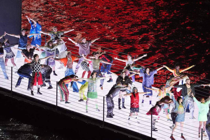 &laquo;Громче, глупее и вульгарнее&raquo;: как Париж провалил начало Игр-2024