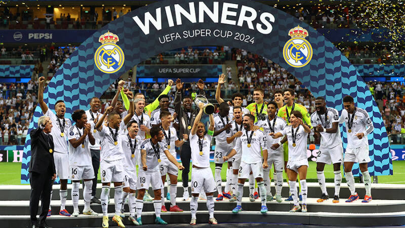 Футболисты &laquo;Реал Мадрида&raquo; в шестой раз стали победителями Суперкубка УЕФА