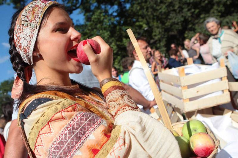 19 августа &mdash; Яблочный Спас: строжайшие запреты и приметы