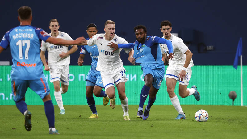 Встреча первых: одолеет ли &laquo;Зенит&raquo; главного конкурента на старте РПЛ