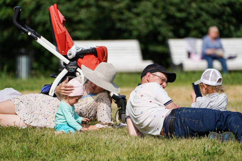 &laquo;Работает Днепр&raquo;: мошенники стали приглашать россиян в фальшивые глэмпинги