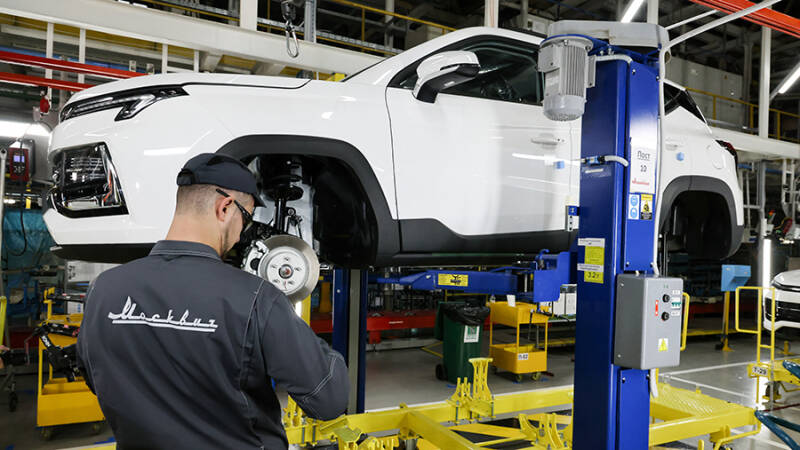 Автозавод &laquo;Москвич&raquo; продал 12 тыс. машин при плане 27 тыс. за год